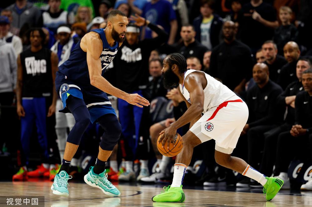 国裁判的成 国裁判的成