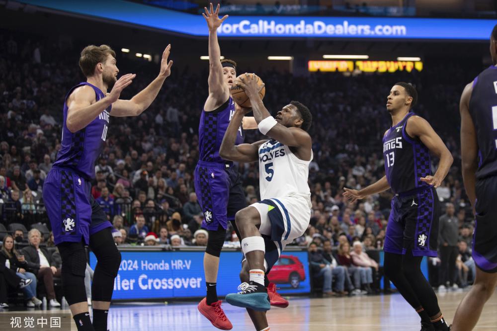 他在比赛中 他在比赛中