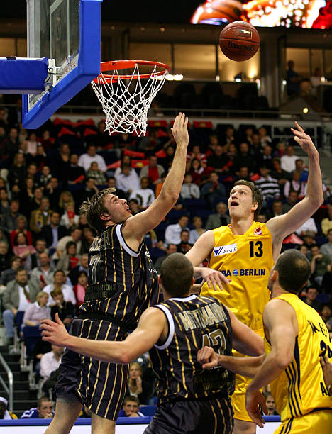 却频繁站到 却频繁站到